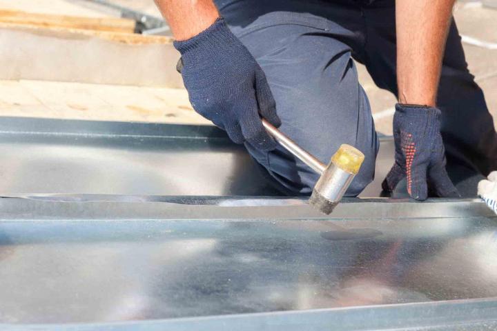 Nous prenons en main tous travaux de zinguerie.